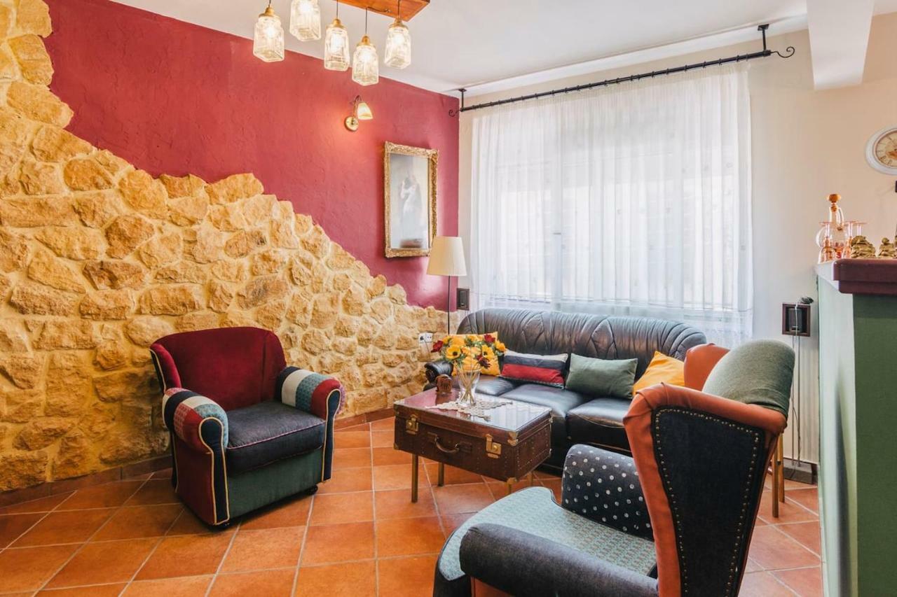 Gallery Home,Downtown, Ioannina. Kültér fotó