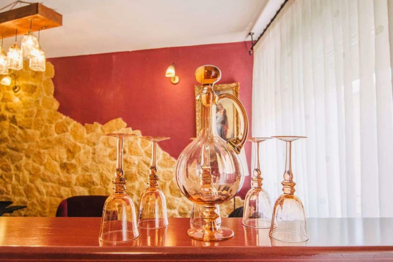 Gallery Home,Downtown, Ioannina. Kültér fotó